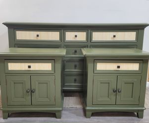 2 Nightstands Olive Green