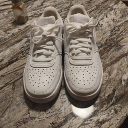 Female Icy Whites  size 9 1/2 