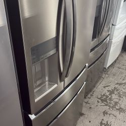 Frigidaire Gallery French Door Refrigerator Counterdepth