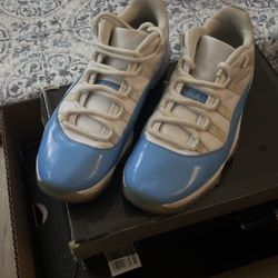 Jordan 11 Low University Blue