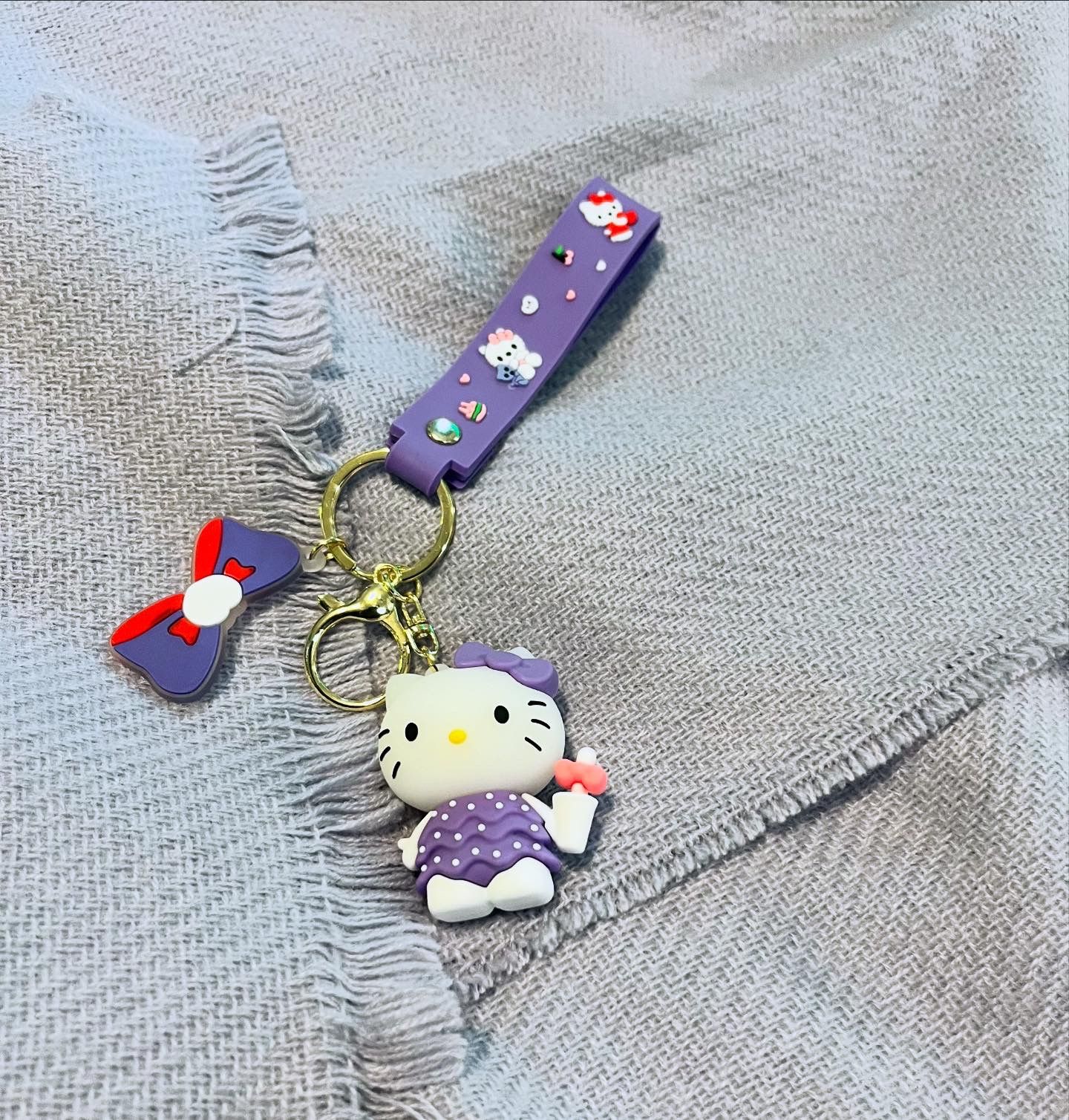 New! Hello Kitty Keychain