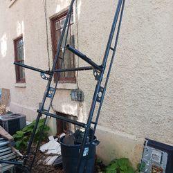 Universal Ladder Rack