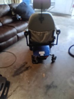 Electric scooter