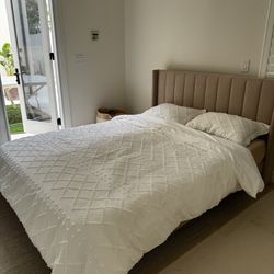 Brand New Queen Bed Including Memory Foam Mattress 