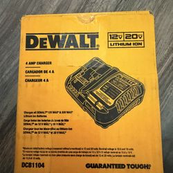 DEWALT DCB1104 20V Volt MAX