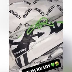 OFF WHITE SNEAKERS