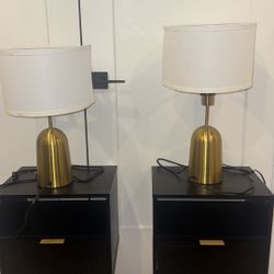 2 Lamps 2 end tables 