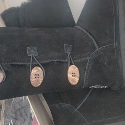 BEAR PAW BLACK BOOTS