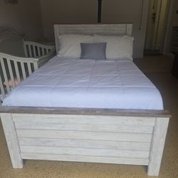 Full size bed with mattress