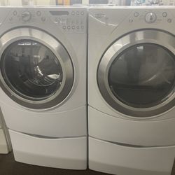 Front Load Gas Washer And Drer Set 