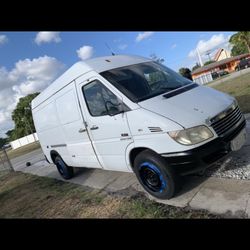 2006 Dodge Sprinter 2500