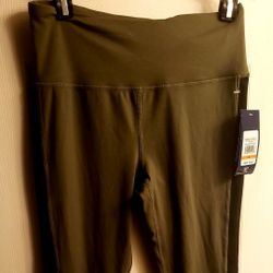Womens Reebok NWT Yoga Pants 