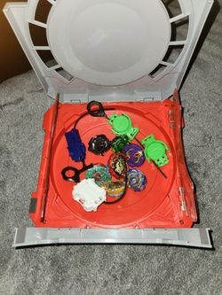 Beyblade Burst Lot of 6 Tops with arena, and spinners