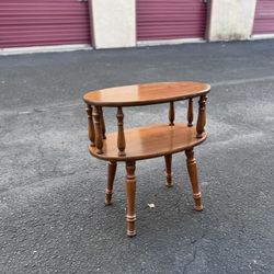 Vintage Oval Two-Tier Side Table / Plant Stand / Accent 