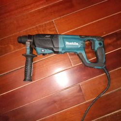 Makita HR  2641 1 Inch AVT Rotary Hammer 