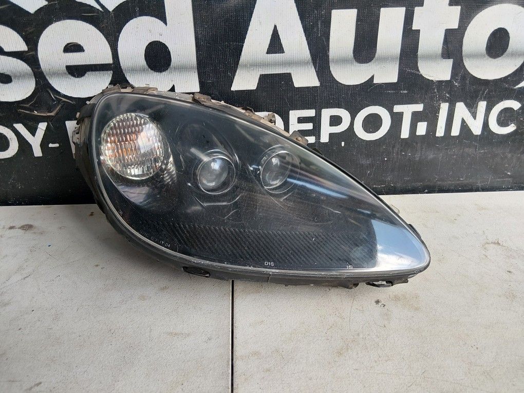Chevrolet Corvette C6 Right Passenger Headlight Oem