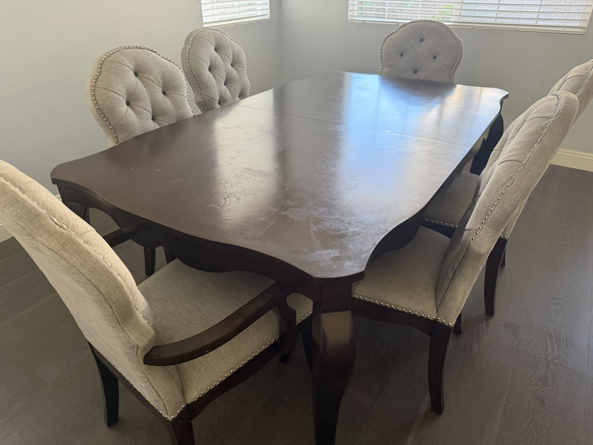 Luxury Dining Table Set