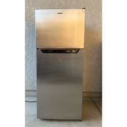 Danby Mini Fridge Works Good 