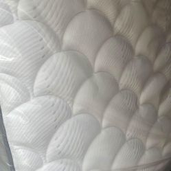 Serta Full Size Mattress 