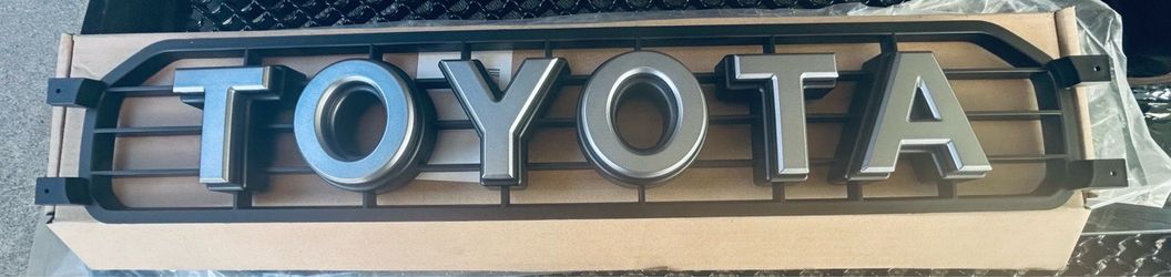 Toyota Retro Front Grille Emblem Badge