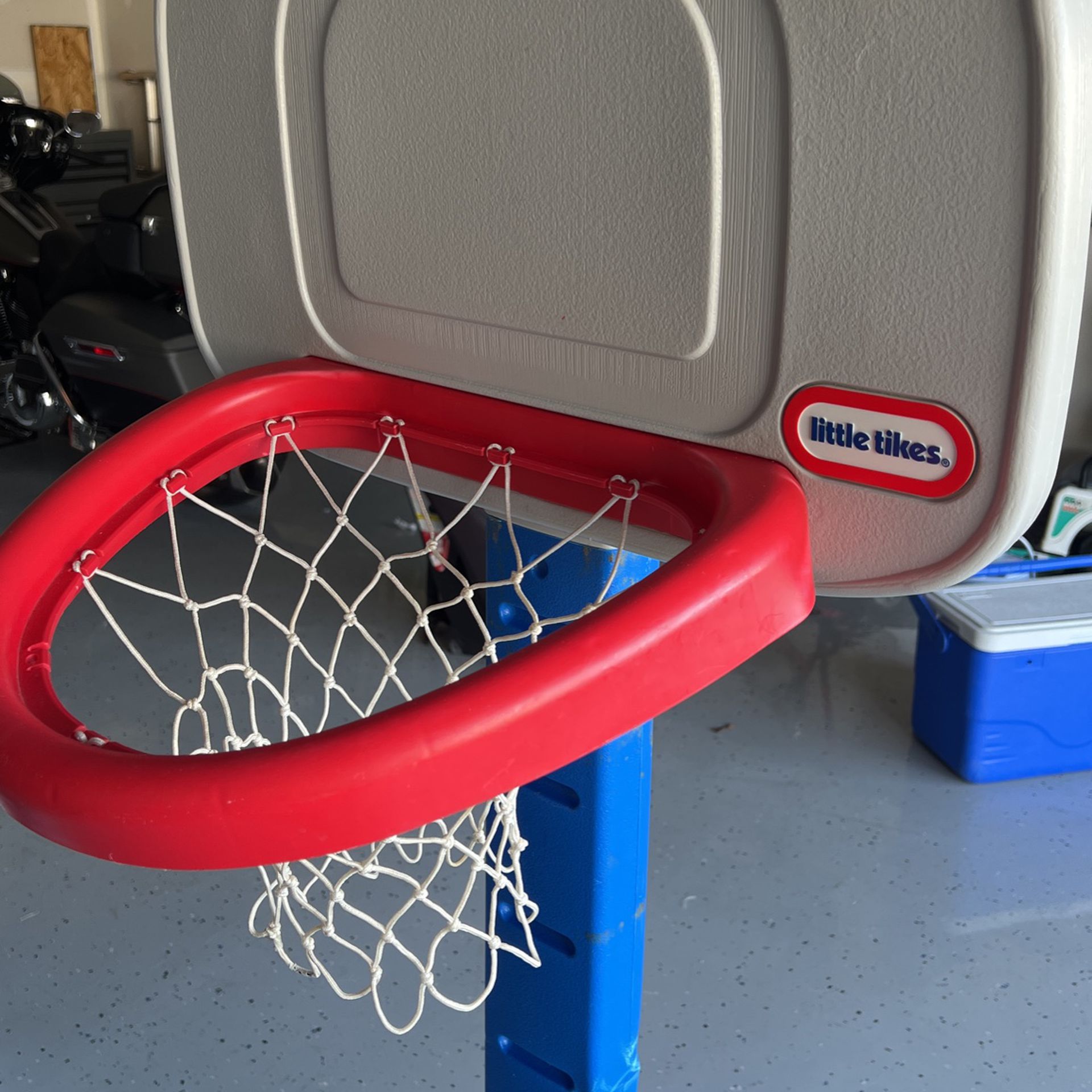 Little Tile Basketball Hoop