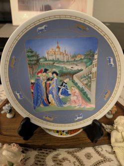D’arceau-Limoges Fine Porcelain Avril plate
