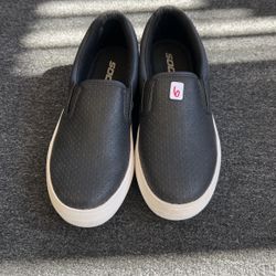 WOMENS SLIP ON SHOES 