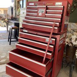 Great Tall Tool Box All Drawers Work Great 