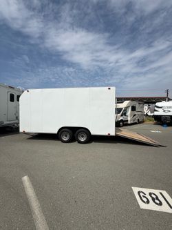 Enclosed trailer