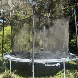 Trampoline 