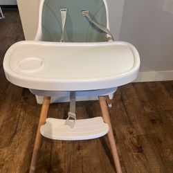 💛Highchair – Clean, Safe, & Ready for Your Little One!