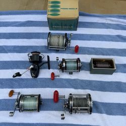 Lot of Vintage Fishing Reels