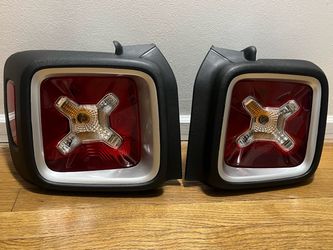 Tail Light Set 2015-2023 Jeep Renegade left & right