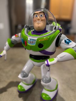 Thinkway Toys Buzz Lightyear Toy Story 3 Action Figure w/ Programable Remote