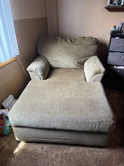 Chase Chair