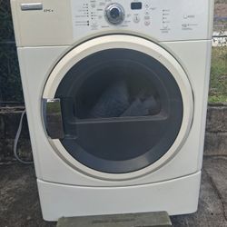 Maytag  Dryer