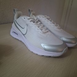 Women's Air Max's 