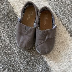 Grey TOMS