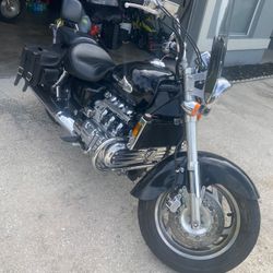 2000 Honda Valkyrie 