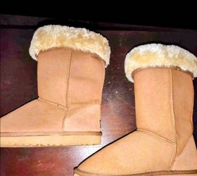 Women's size 9 Uggs