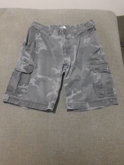 The North Face Stealth Camouflage Rip Stop Cargo Shorts Size 32in Waist Grey