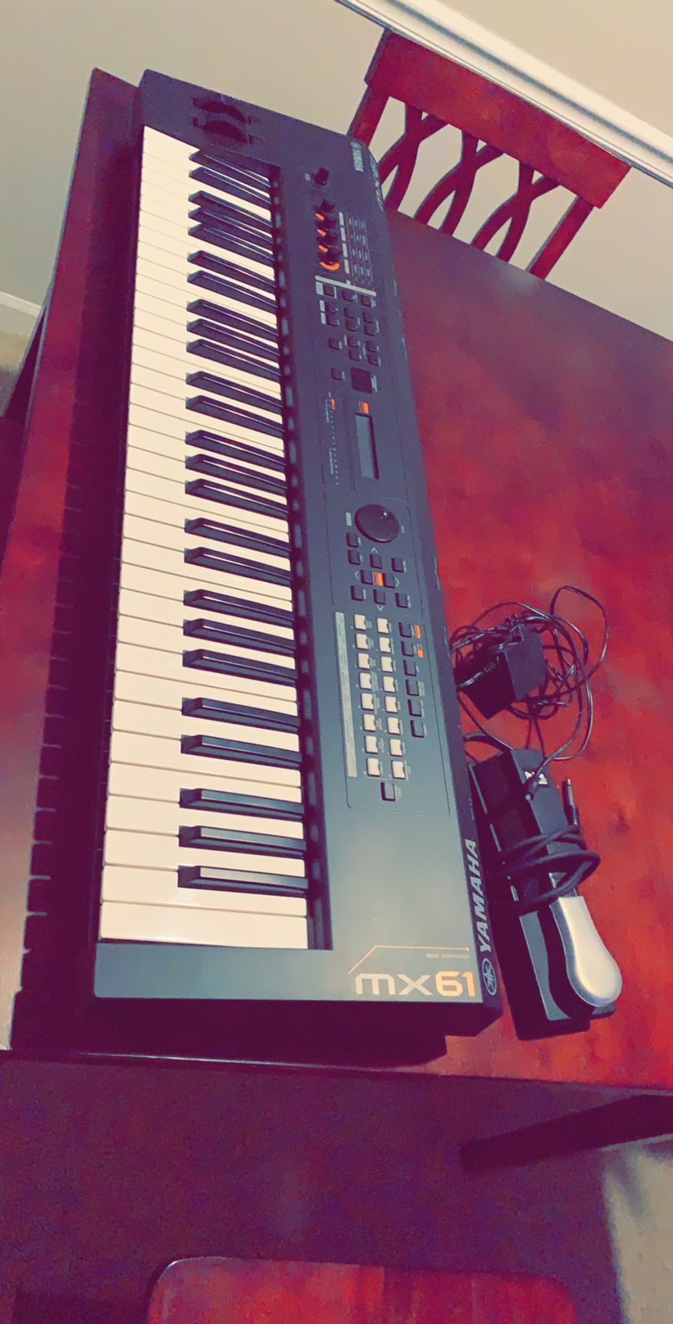 Yamaha MX61 Music Synthesizer - Black