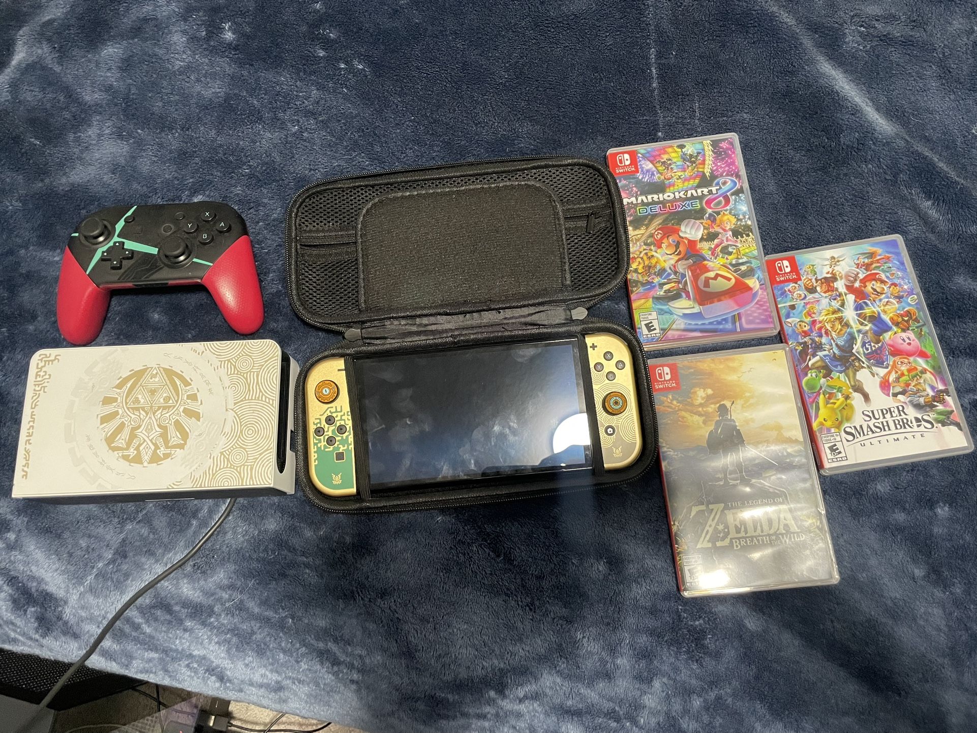 Nintendo Switch OLED Zelda Edition + 3 Games + Pro Controller