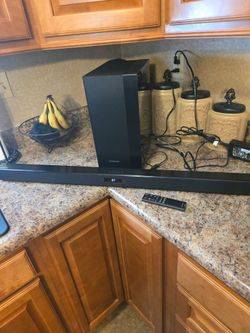 Very Nice Bluetooth Samsung Sound Bar And Wireless Subwoofer. "CHECK OUT MY PAGE FOR MORE DEALS "