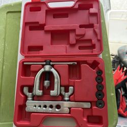 Double Flaring Tool