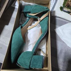 NEW BEAUTIFUL GREEN DRESS SHOES SZ 9