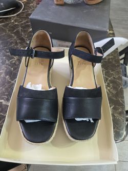 Black dress sandals size 7