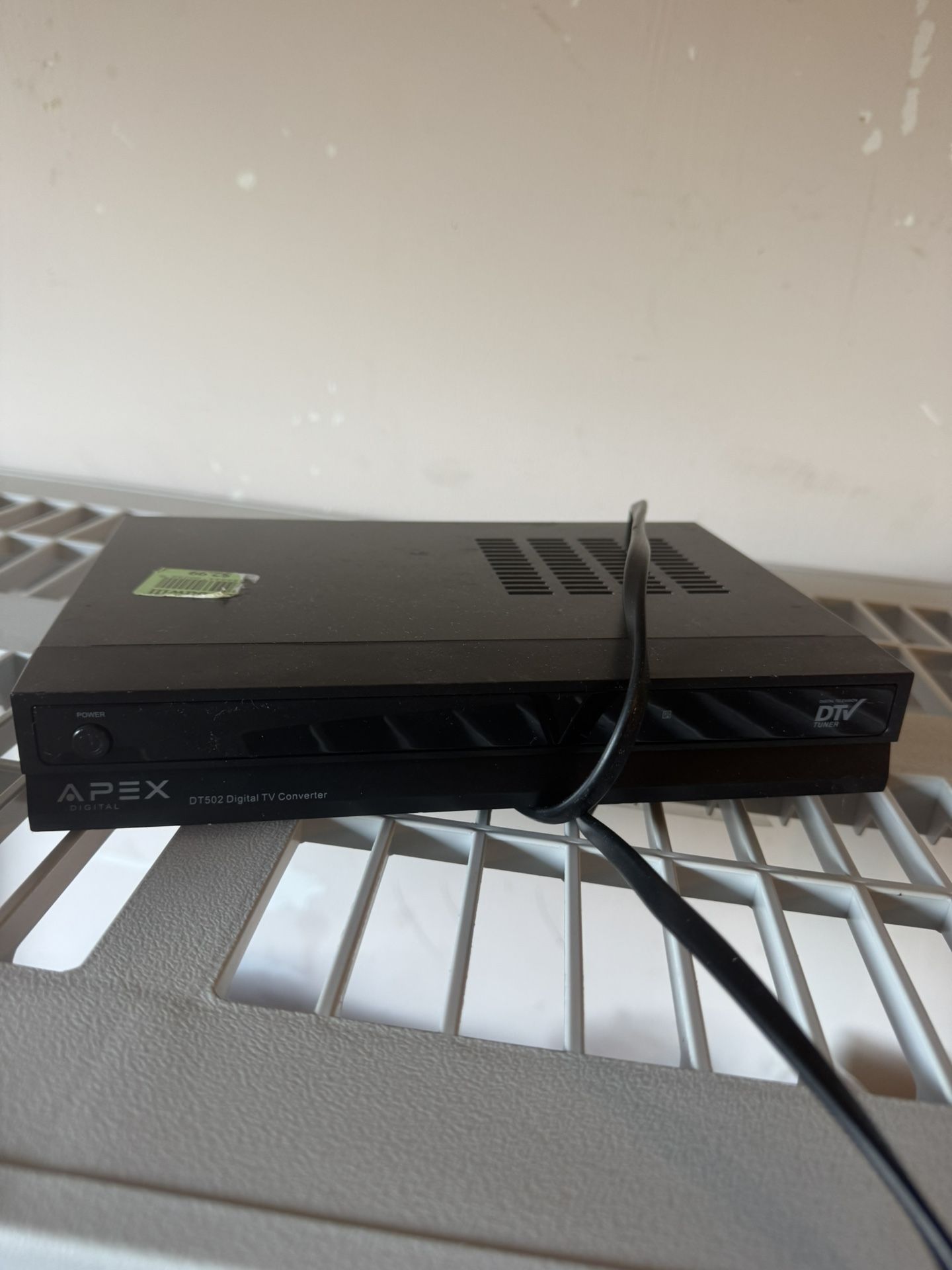 Apex Digital DT502 TV Converter