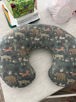 Boppy pillow