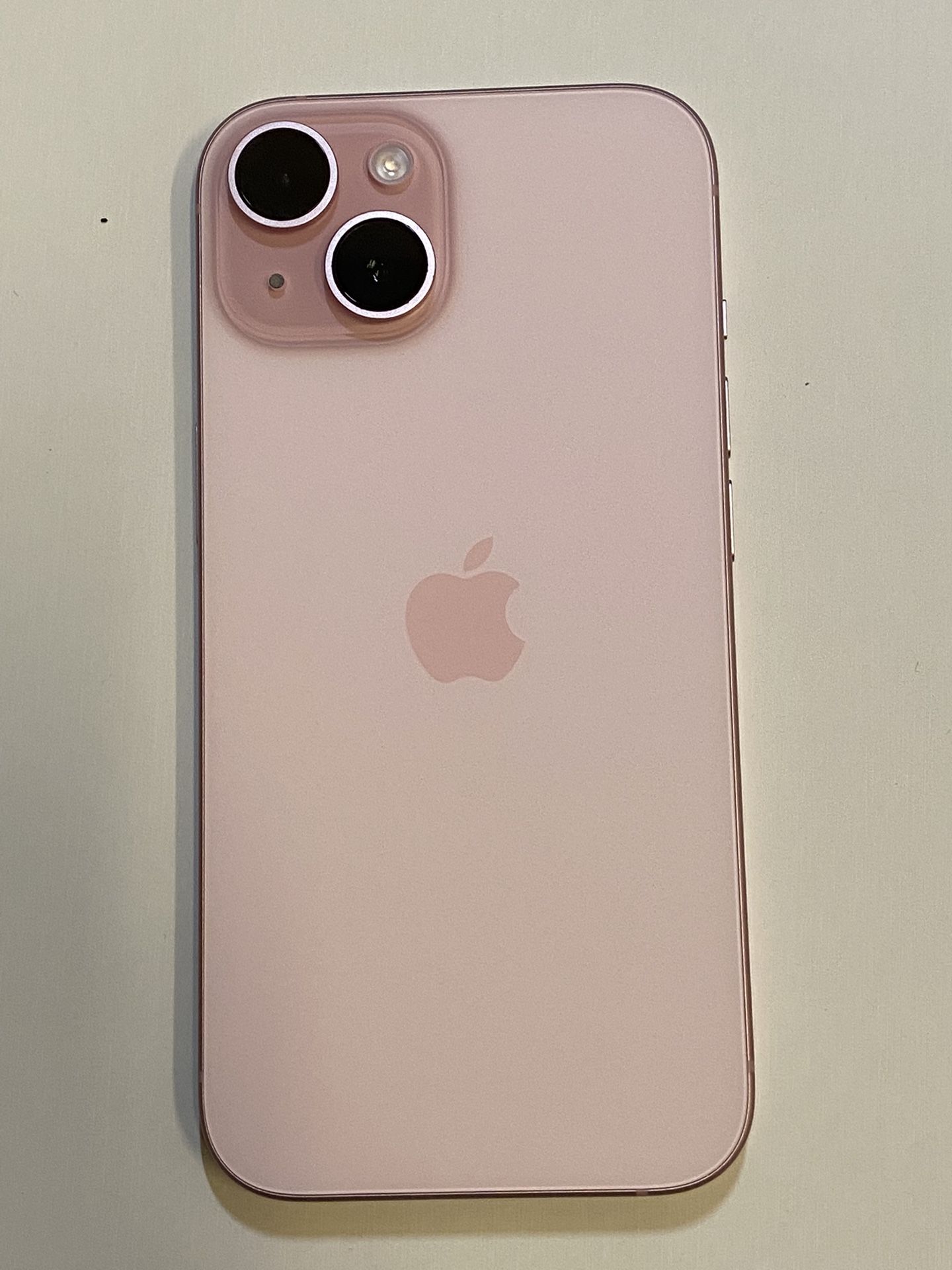 iPhone 15 100% Fully Unlocked